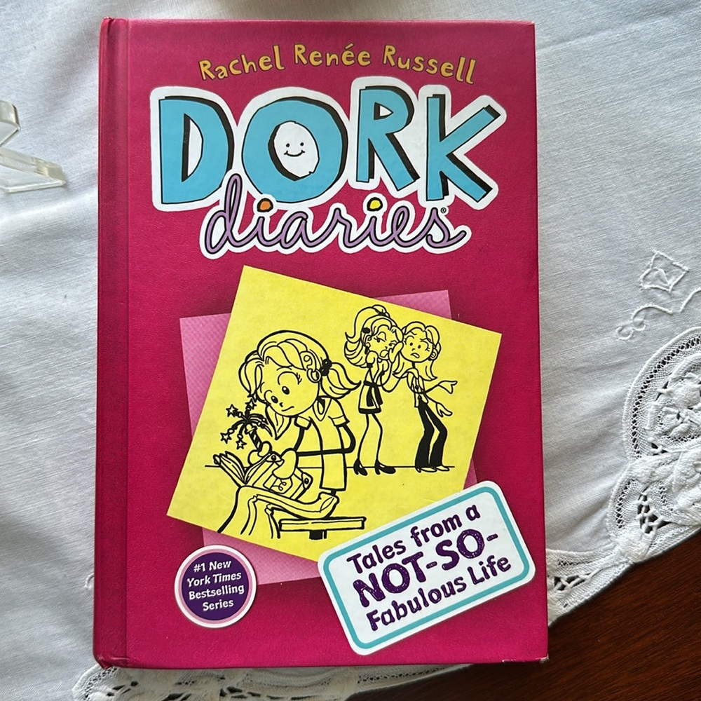 ⭐️ 3/$15 Dork Diaries Book #1 Takes From A Not-So-Fabulous Life Ages 9-13